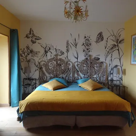 La Maison Des Collines Autour D'hotes 3* La Chapelle (Allier)