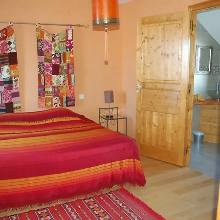 La Maison Des Collines Autour D'hotes La Chapelle (Allier)