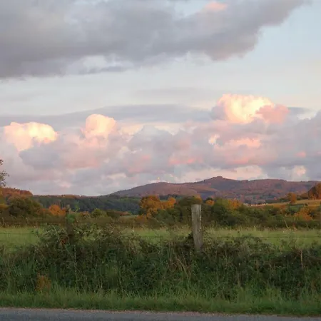 Pensionat La Maison Des Collines Autour D'hotes 3*